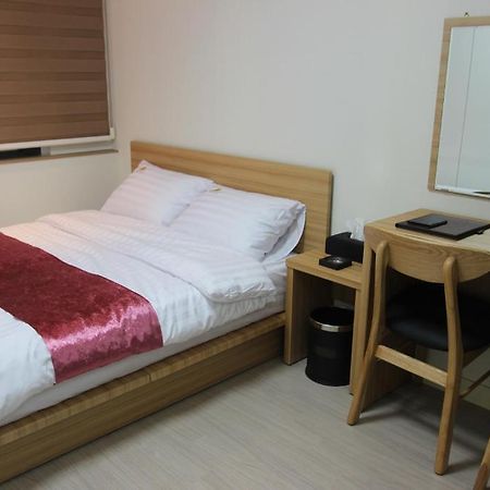 Inn-The City Seoul Bagian luar foto