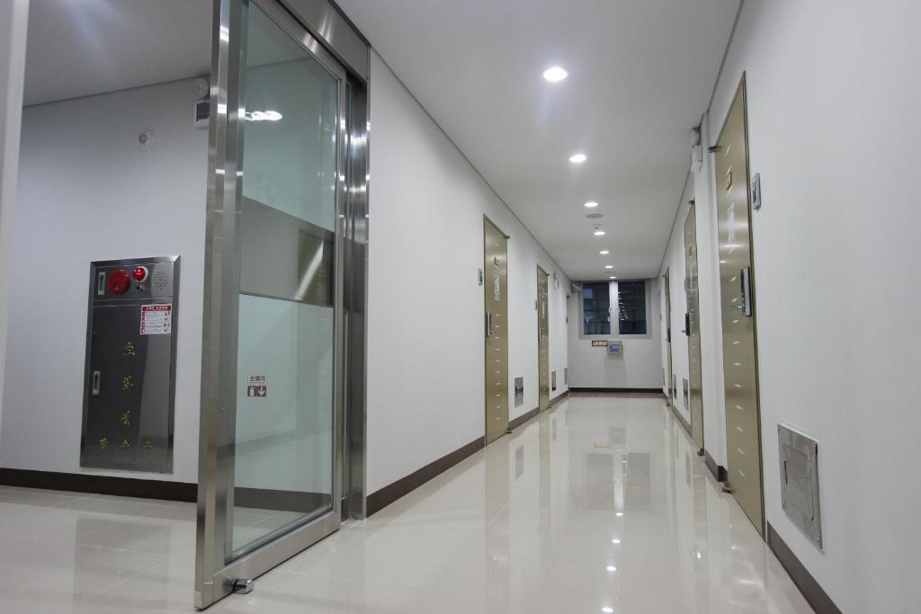 Inn-The City Seoul Bagian luar foto