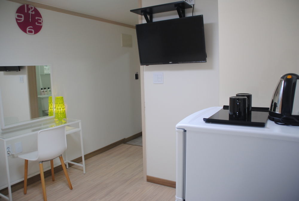 Inn-The City Seoul Bagian luar foto