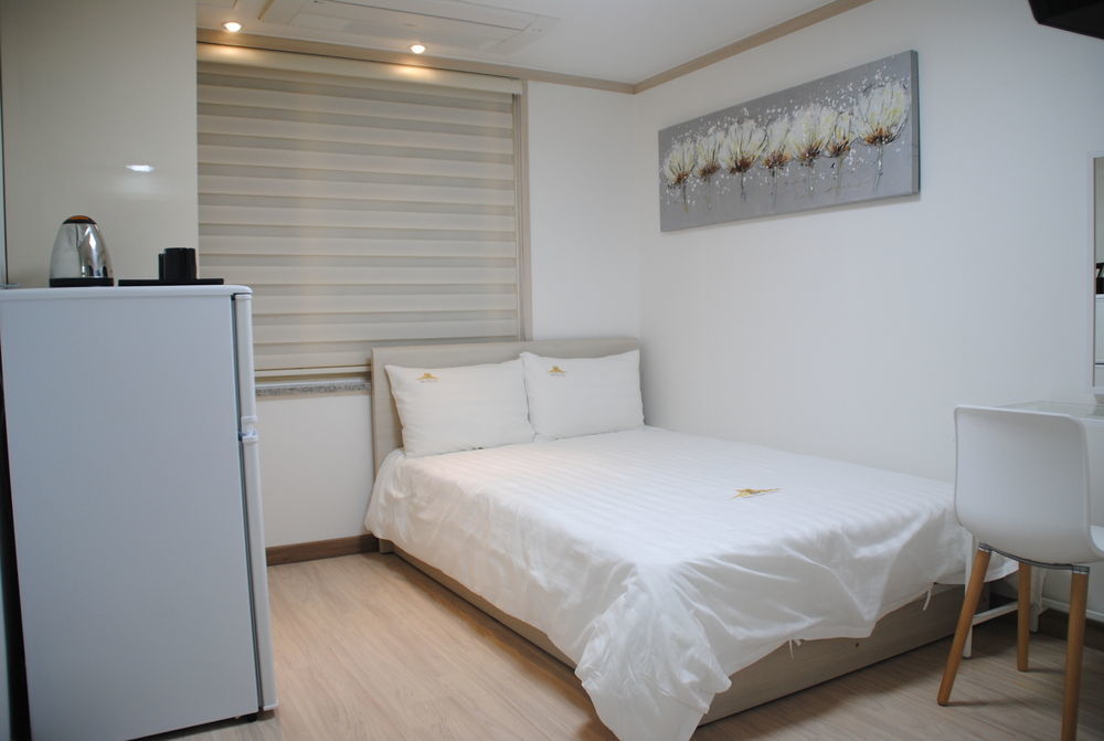 Inn-The City Seoul Bagian luar foto