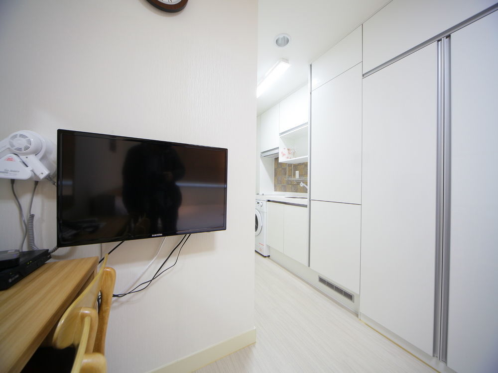 Inn-The City Seoul Bagian luar foto
