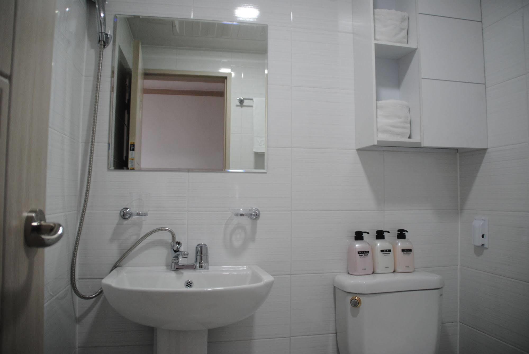 Inn-The City Seoul Bagian luar foto