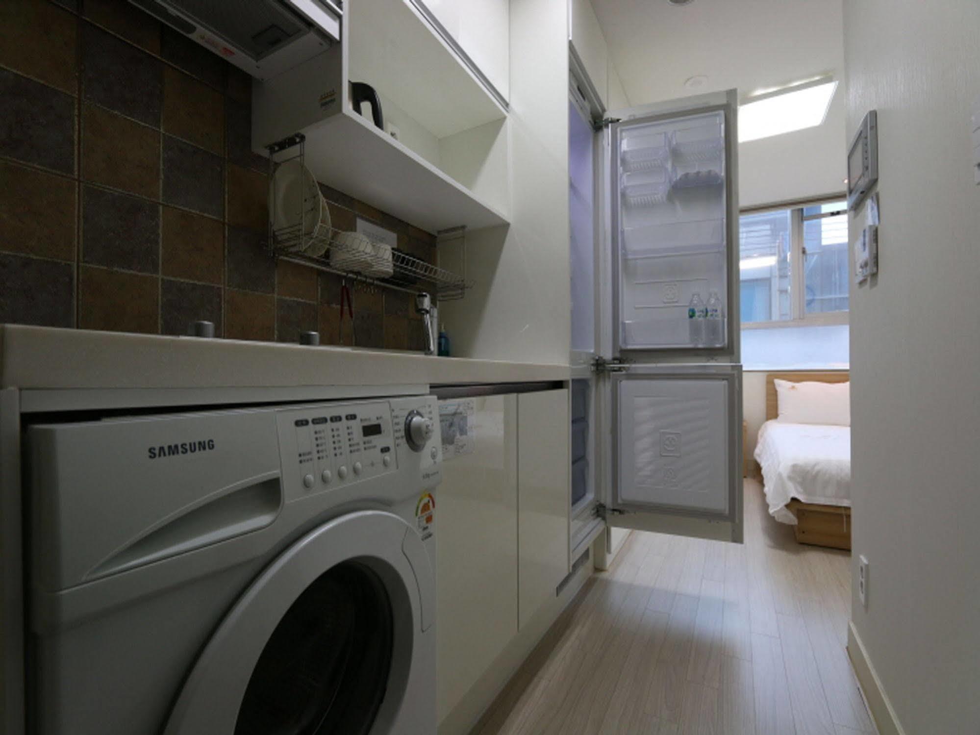 Inn-The City Seoul Bagian luar foto
