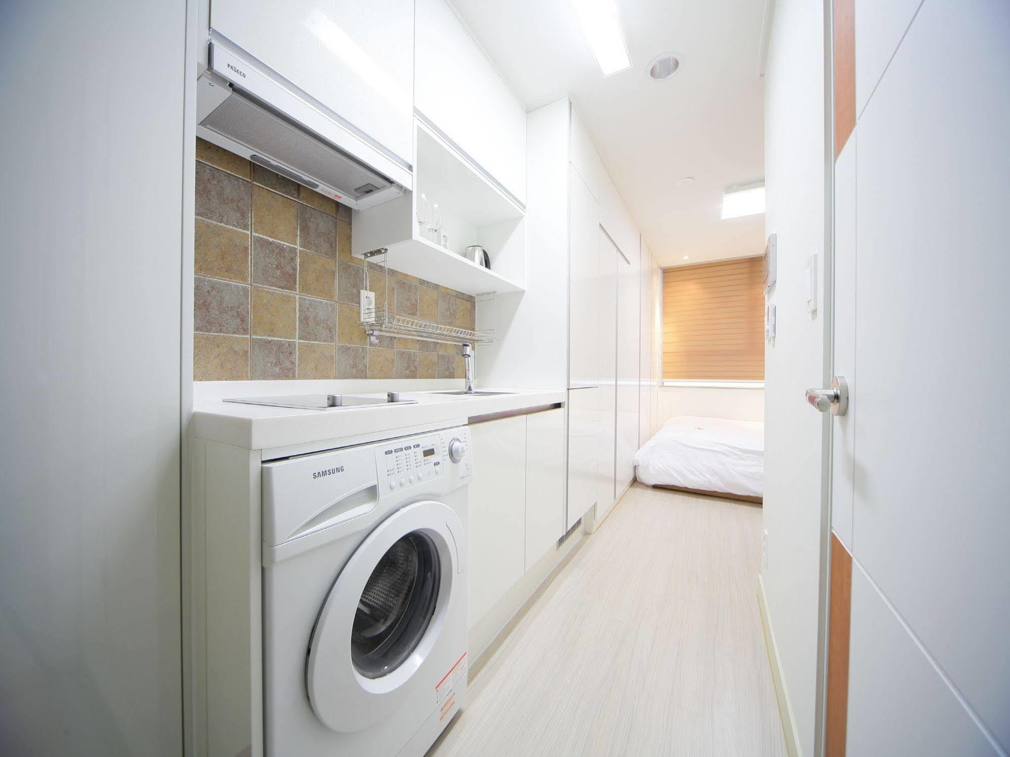 Inn-The City Seoul Bagian luar foto