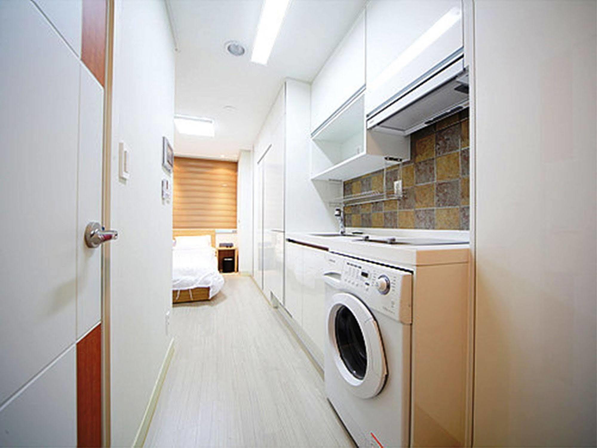 Inn-The City Seoul Bagian luar foto