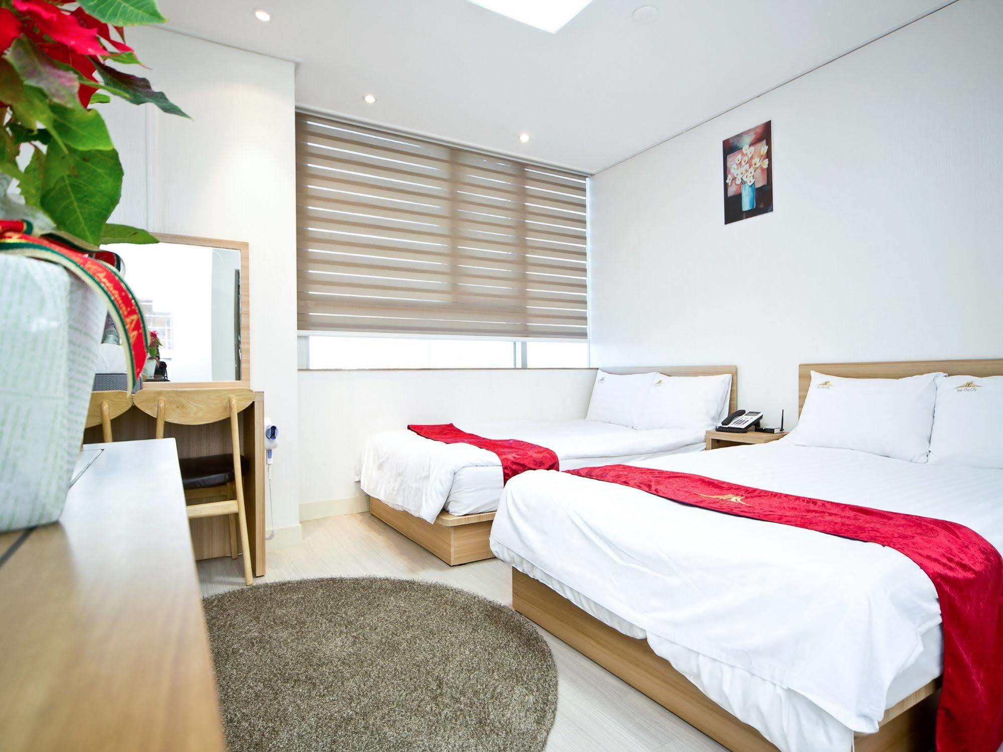Inn-The City Seoul Bagian luar foto